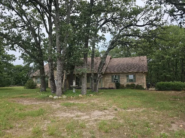 205 Woodside Ct, Corsicana, TX 75109