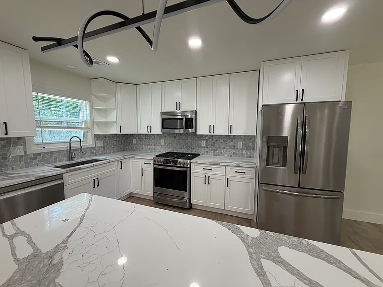 3090 Alberta Dr — Photo 4