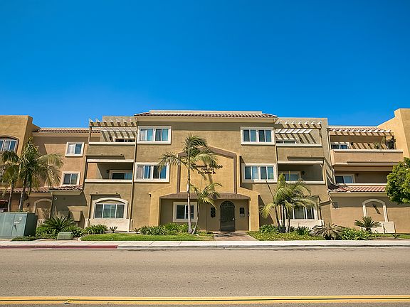 3rd image of 1180 Civic Center Dr Unit B36