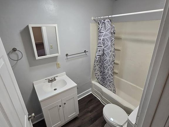 3rd image of 102 E Market St #307