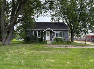 415 S 5th Ave, Gilman, WI 54433