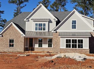 131 Hawthorne Ln, Forsyth, GA 31029