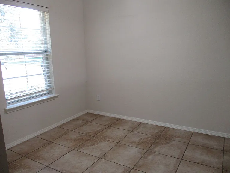 127 Freedom Trl — Photo 3