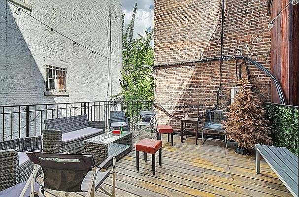 1st image of 196 A Ave #1
