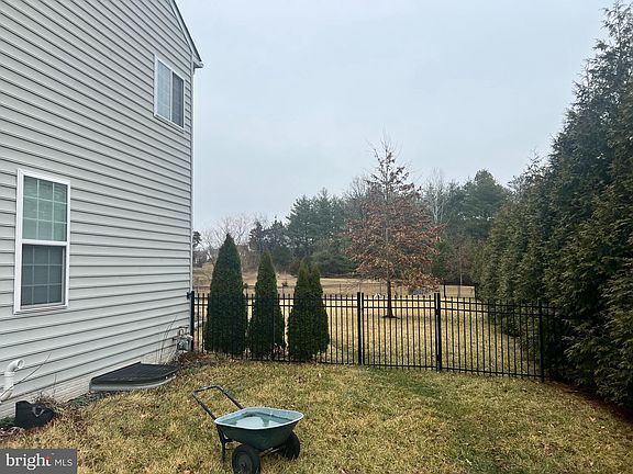 3rd image of 42443 Reservoir Ridge Pl