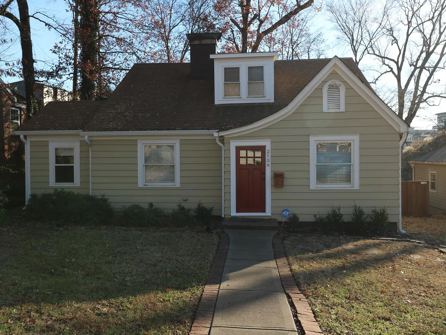 3 bed, 1972 sqft, $3,300 — Photo 1