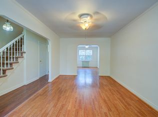 32-41 163rd St, Flushing, NY 11358
