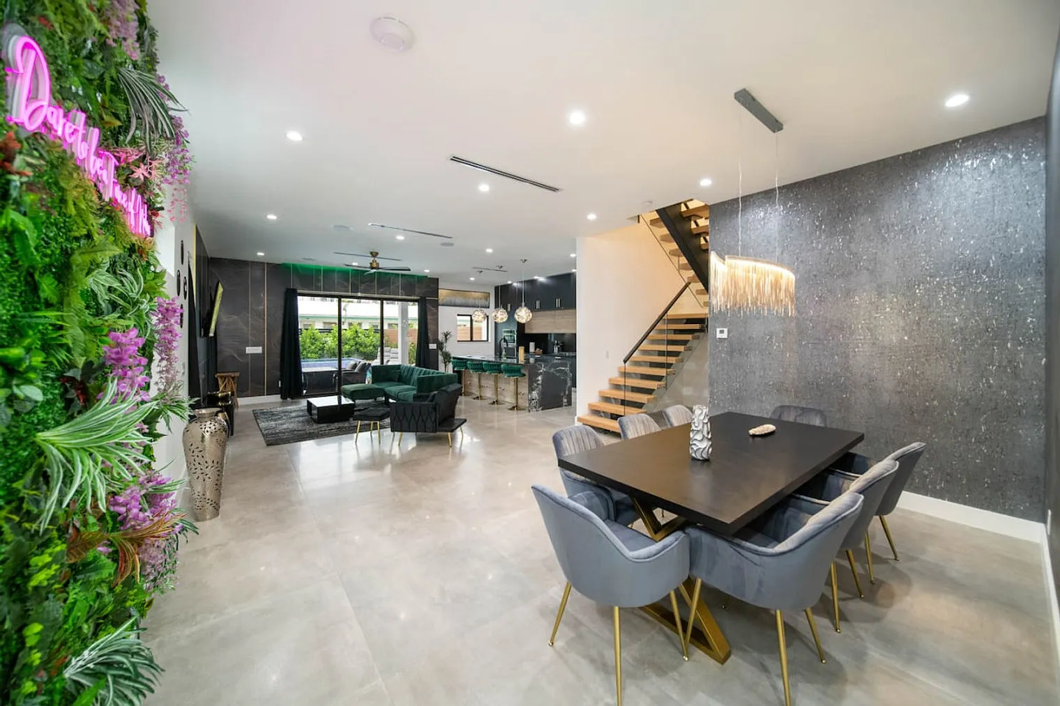 4 bed, 3.0 bath, 3498 sqft, $25,047 — Photo 4
