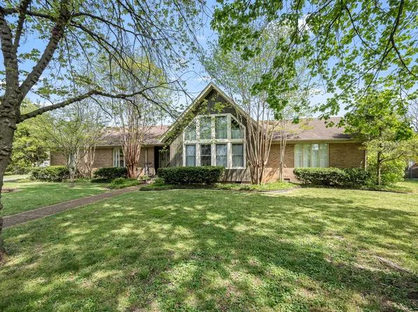 1410 Huntington Dr, Murfreesboro, TN 37130