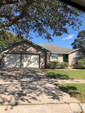 1st image of 537 Oakwood Dr