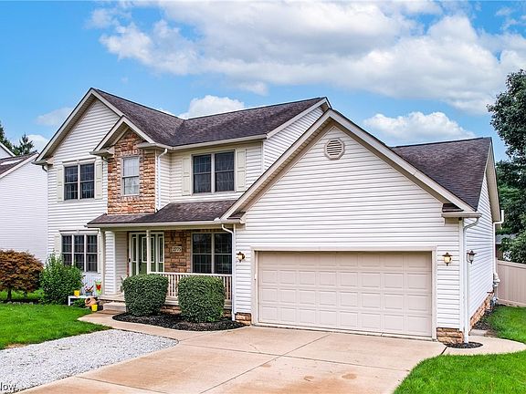 2nd image of 2775 Brookfield Dr