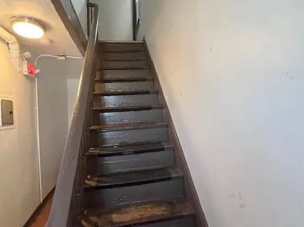 2717 Bergenline Avenue image 3 of 8