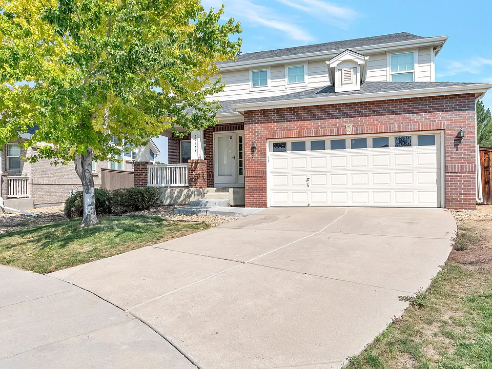 20158 E College Pl