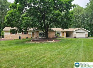 450 Old Allentown Rd, Wind Gap, PA 18091