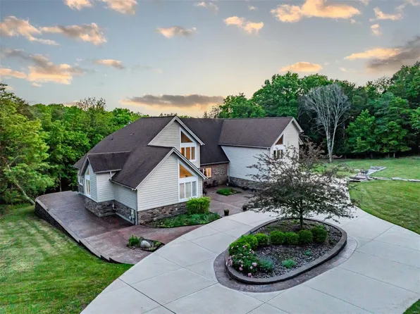 405 Lewis Rd, Eureka, MO 63025