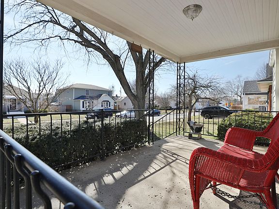 4th image of 326 Frebis Ave