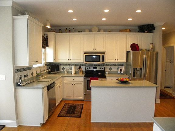 Kitchen - Extra Tall Cabinets