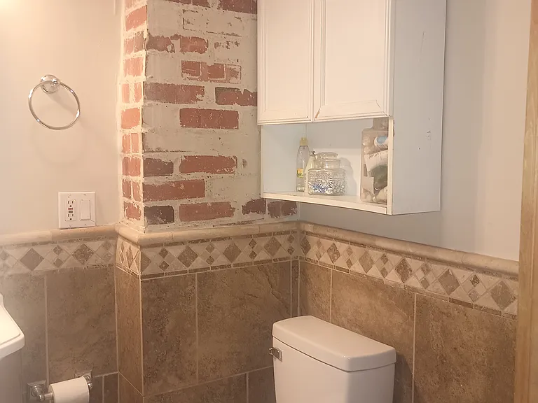 901 Park Ave #1 — Photo 11