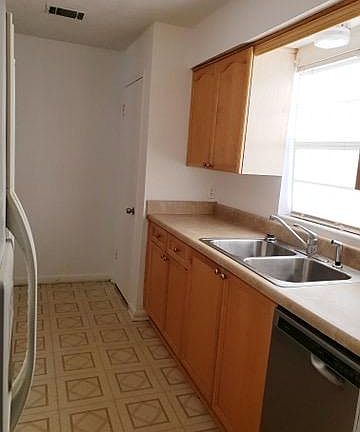 3rd image of 4428 Jade Dr E