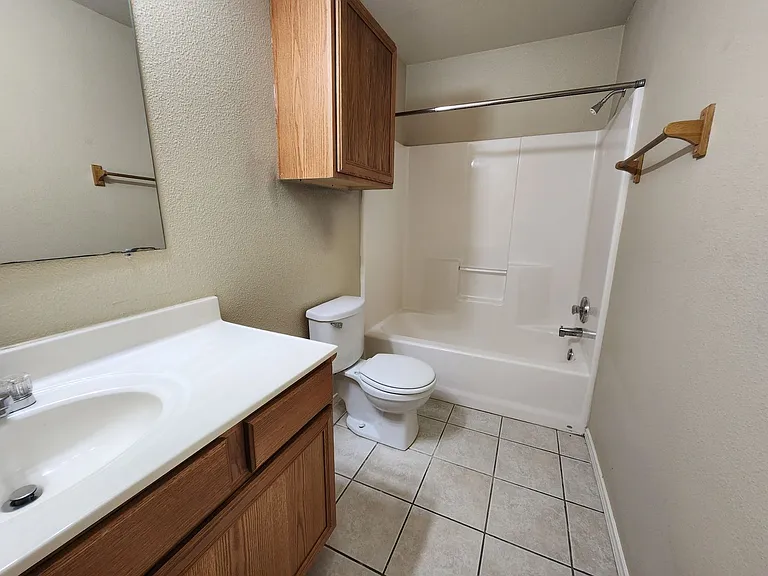 1146 Misty Acres Dr — Photo 9