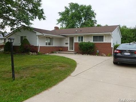 1st image of 2429 Treadwell St