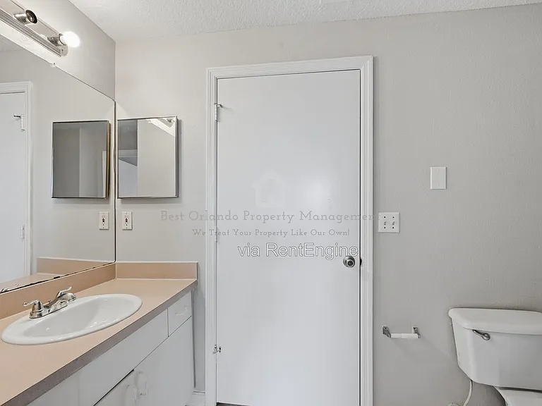 5572 Metrowest Blvd #5-304 — Photo 21