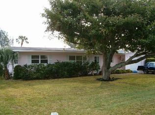 229 85th St, Holmes Beach, FL 34217