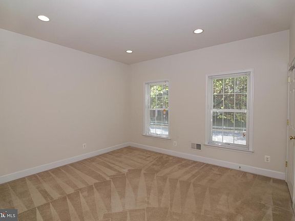 3rd image of 5998 Grand Pavilion Way