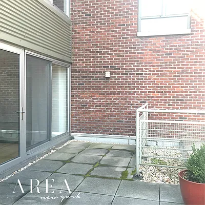 Rented by Area New York | media 10