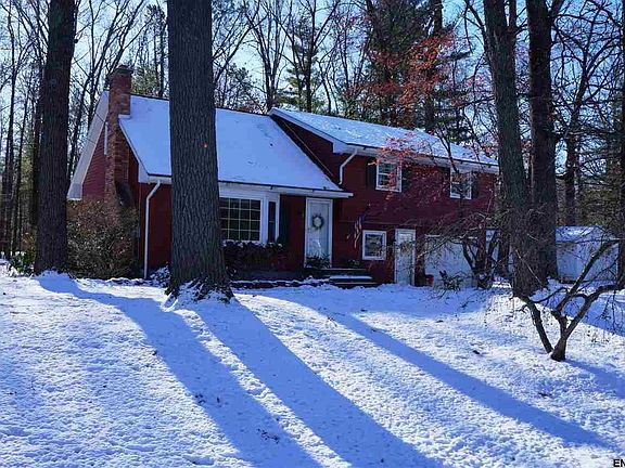 2nd image of 536 Leahy Ln