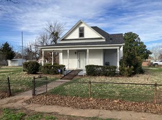 109 N Foley St, Seymour, TX 76380