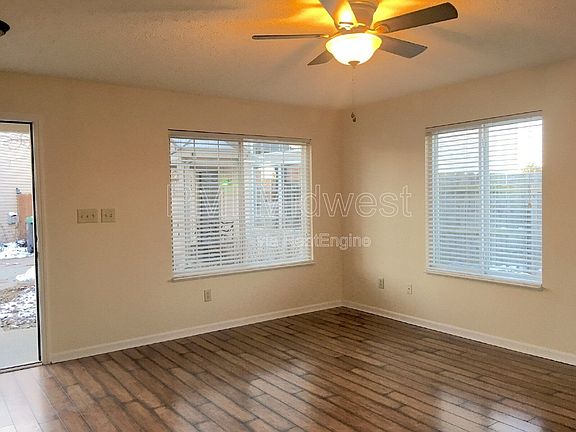 3rd image of 736 Pine Lake Dr