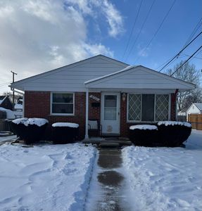 6730 Buckingham Ave, Allen Park, MI, 48101