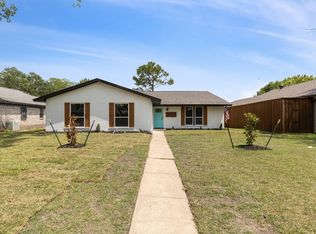 3025 Blue Ridge Ln, Garland, TX 75042