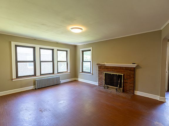 5th image of 3743 S Highland Ave