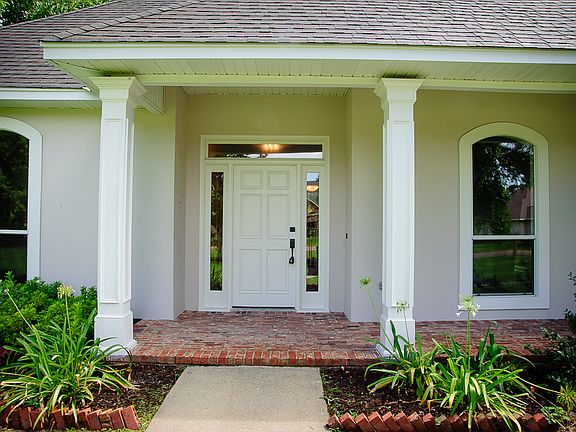 3rd image of 144 Acadian Ln