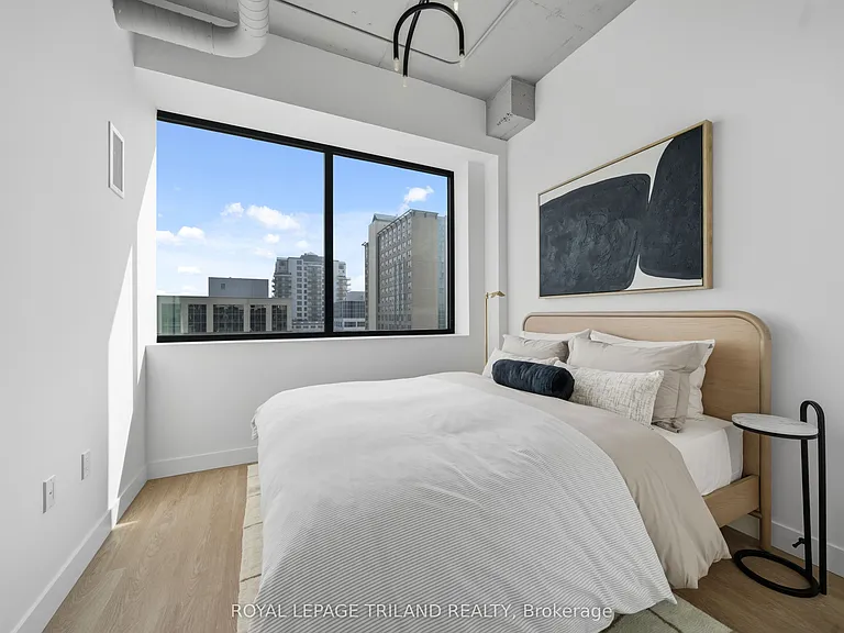685 Richmond St #209 — Photo 14