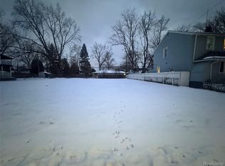 25527 New York St, Dearborn Heights, MI 48125