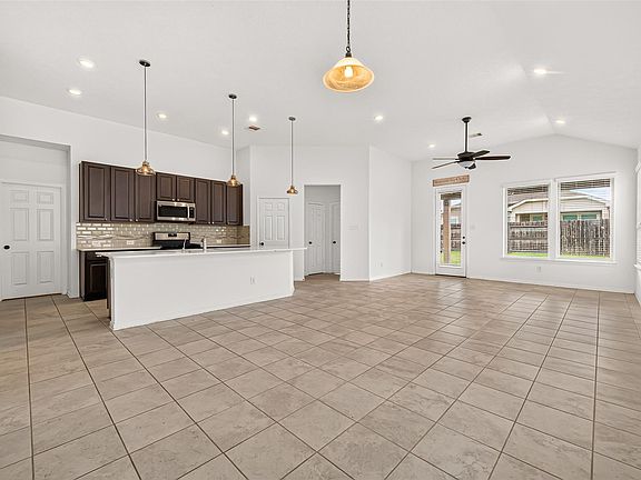 4th image of 25518 Ramsey Heights Way