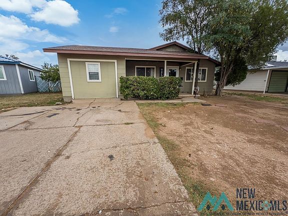 2nd image of 1300 N Llano Dr