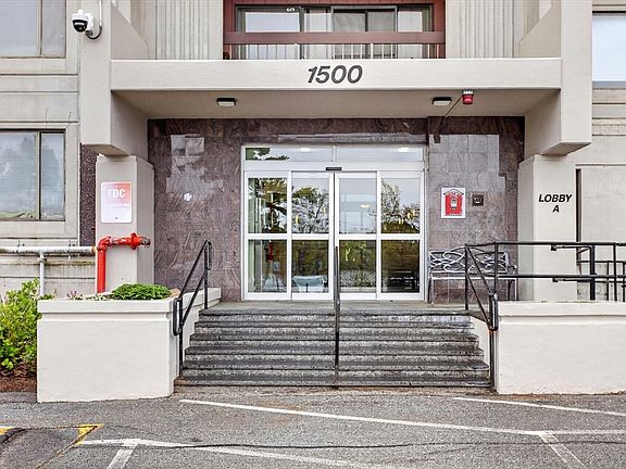 2nd image of 1500 Worcester Rd #308
