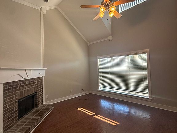 4th image of 232 Nottingham Dr