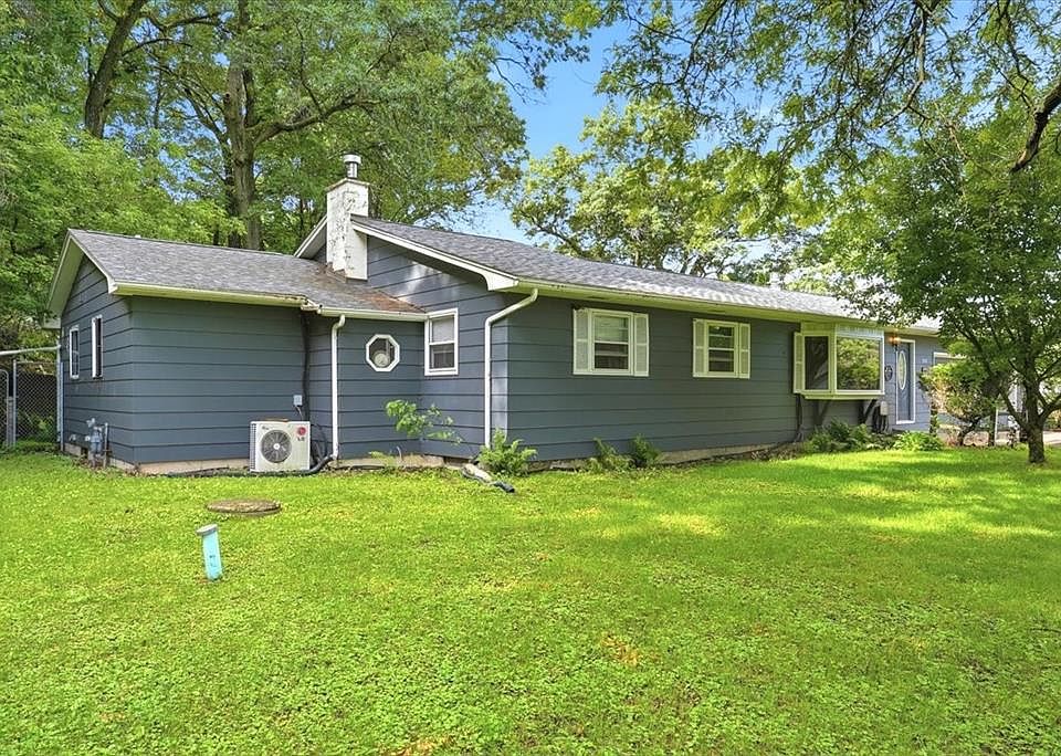 1st image of 11833 16th Avenue