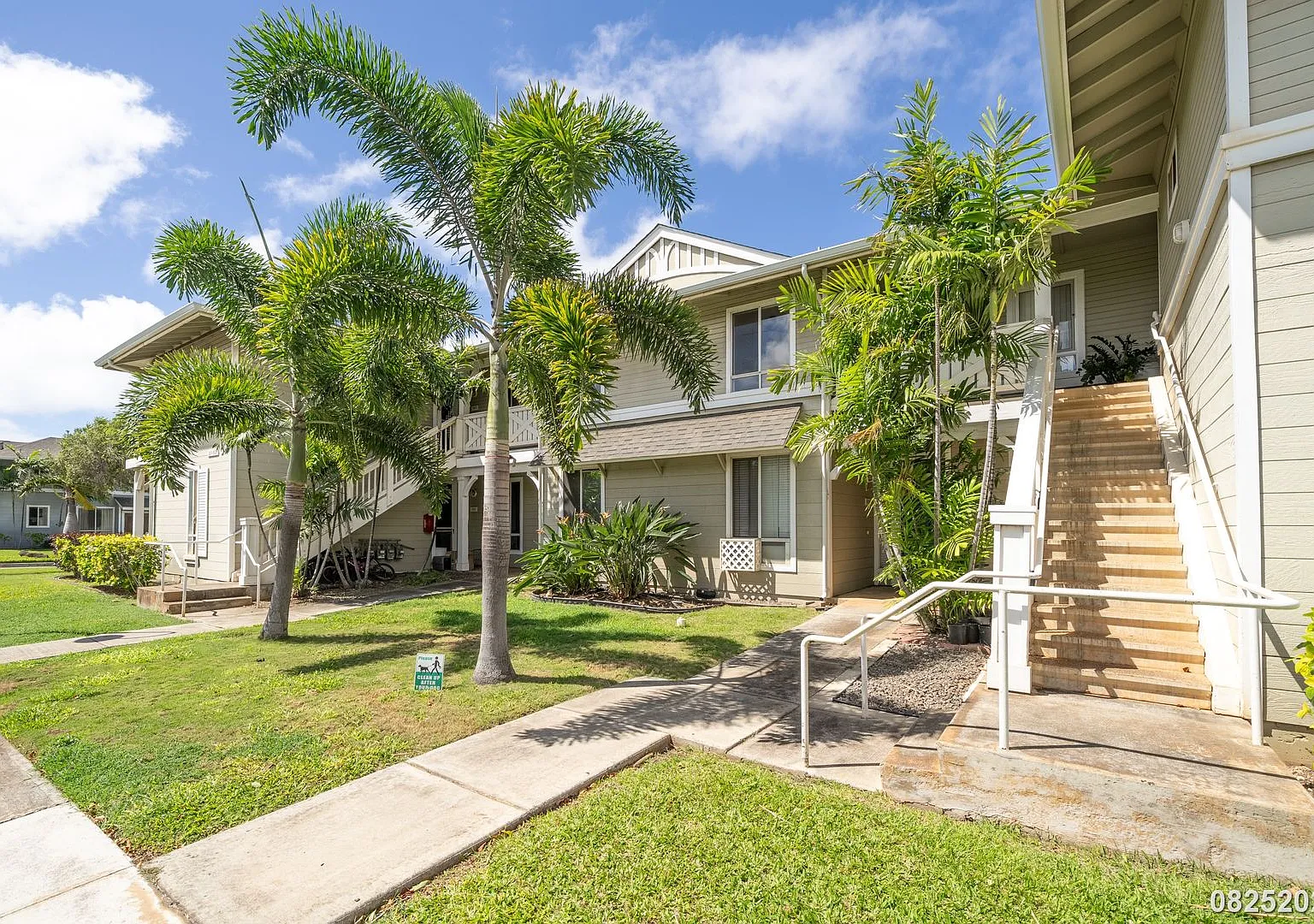 2 Bd 1 ba 2 pkg - 91-1058 Kekuilani Loop - $2,700 — Photo 2