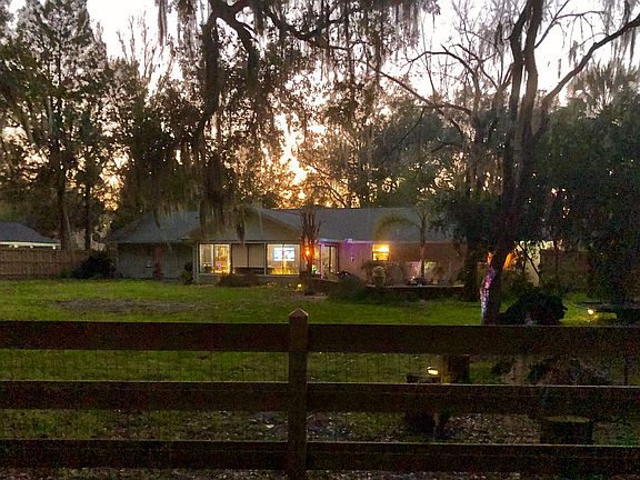 5th image of 237 NW Harris Lake Dr