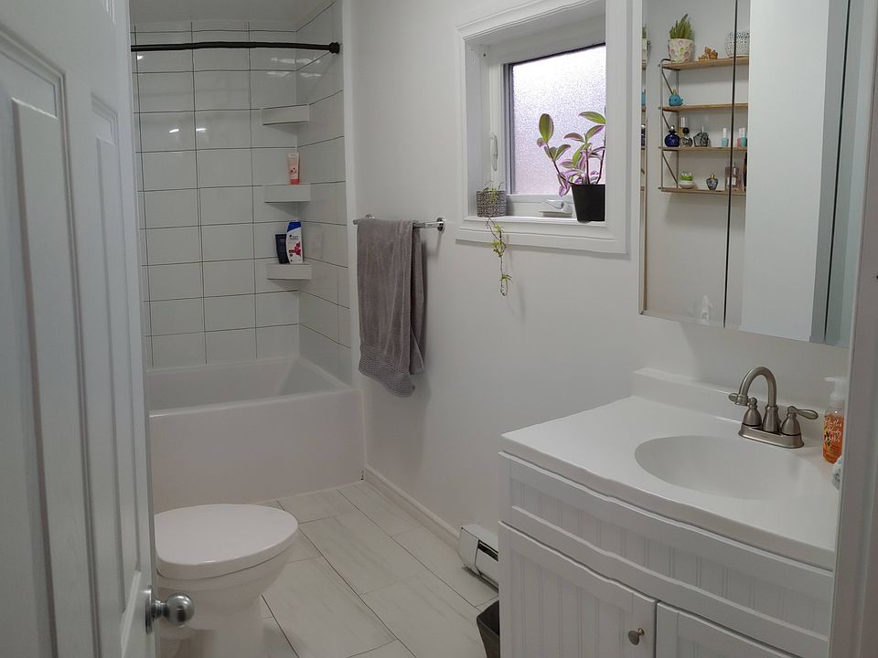 1st image of 2643 Whelpton St #1
