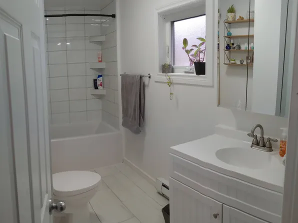 2643 Whelpton St #1, Windsor, ON N8Y 1V7