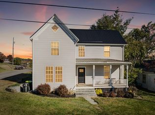 336 2nd St SW, Pulaski, VA 24301