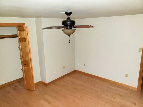 2nd image of 321 Braybarton Blvd
