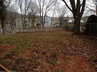 745 Russell St, New Haven, CT 06513